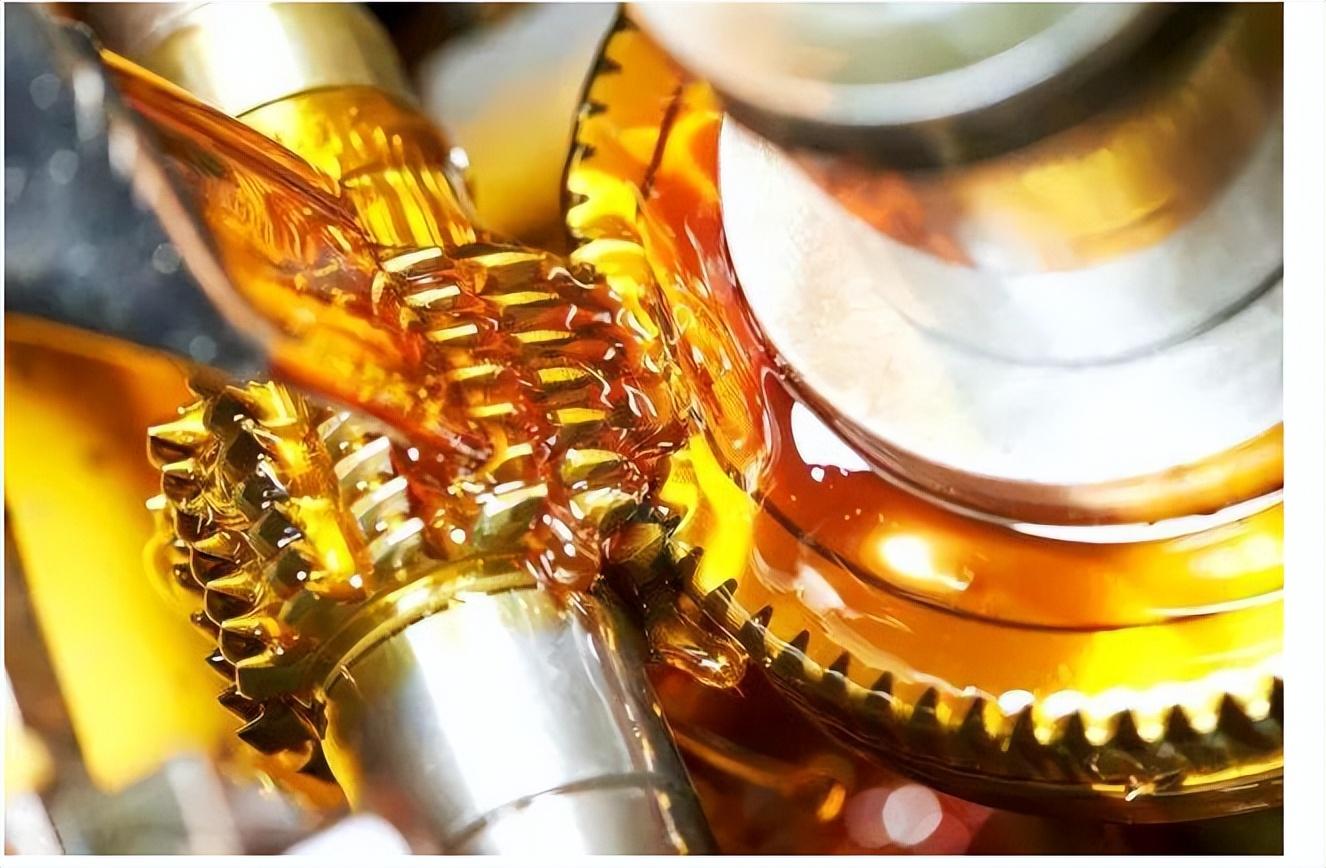 <b>齿轮减速机的润滑油应该如何选择？</b>