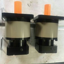 FBR142 行星减速机在直线导轨中的安装与选型实例